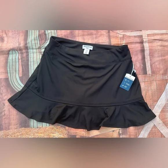 NWT Tommy Bahama Skort Skirt Size Medium Solid Black Pockets Golf Tennis - Picture 3 of 7